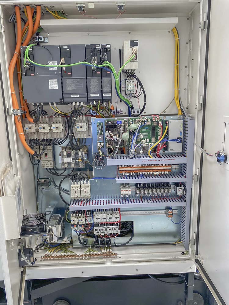 MAZAK HCN5000II 13